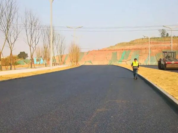 嘉善沥青路面施工真有那么难搞？干了20年的老师傅掏心窝子说几句